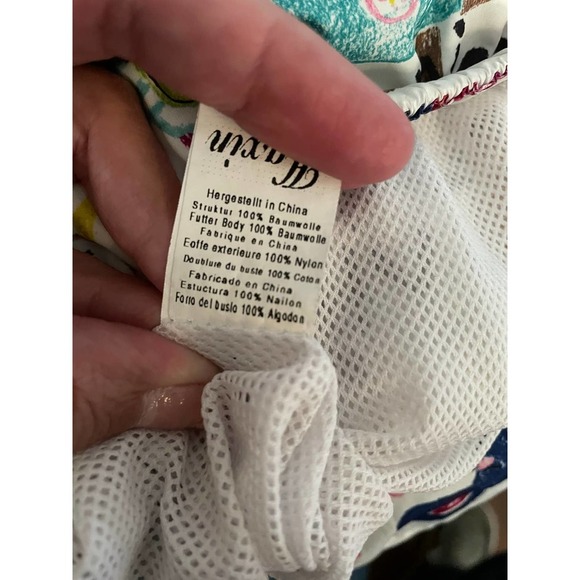 Haxin lightweight, water resistant jacket with hood. Size 5-6 years. - Picture 4 of 4